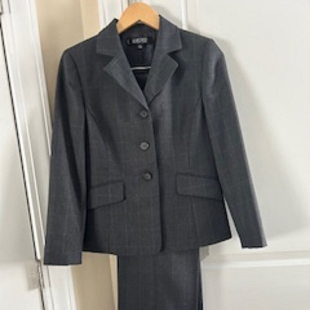 Women's Pant Suit Kasper Gray 6 Petite Jacket & Pants Has Lining Business Casual